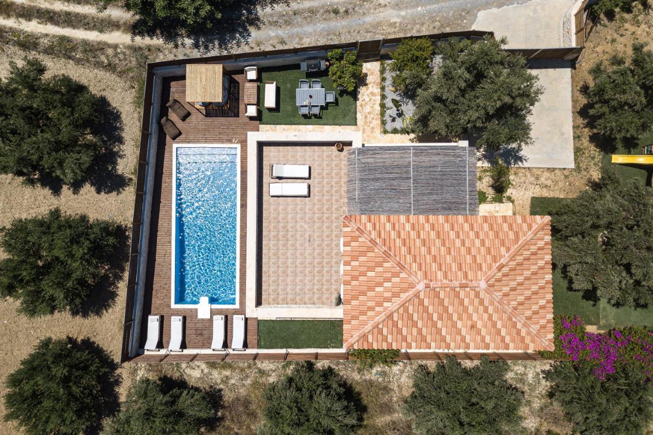 Villa Vera - With Private Heated Pool & Jacuzzi Pangalochori Екстериор снимка