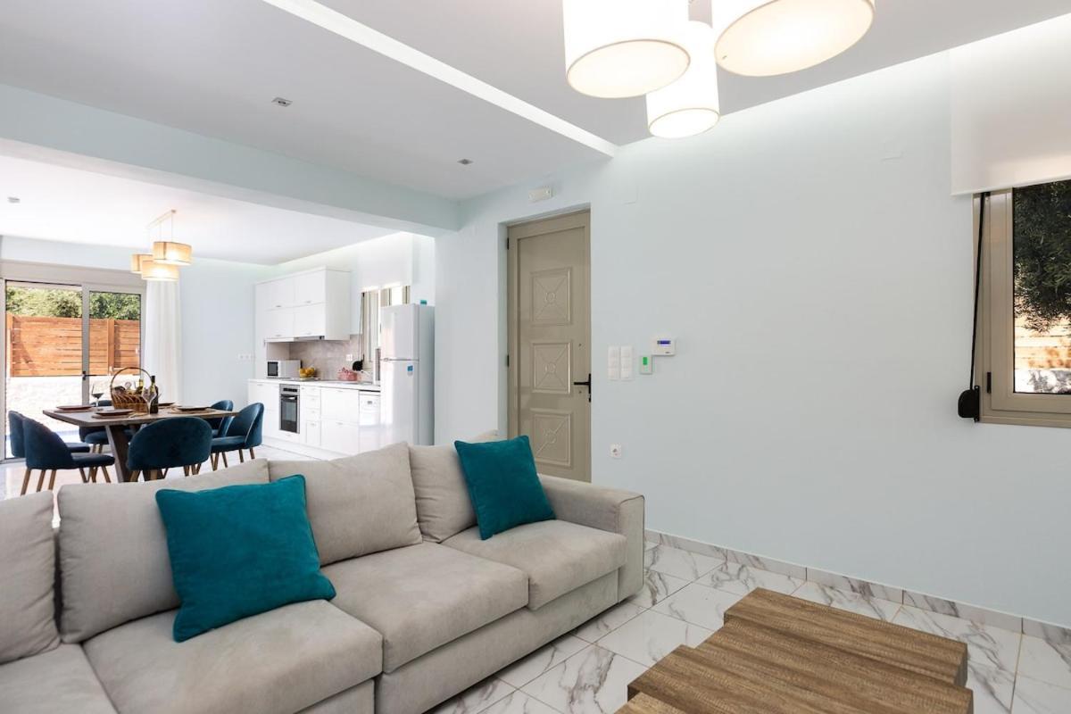 Villa Vera - With Private Heated Pool & Jacuzzi Pangalochori Екстериор снимка
