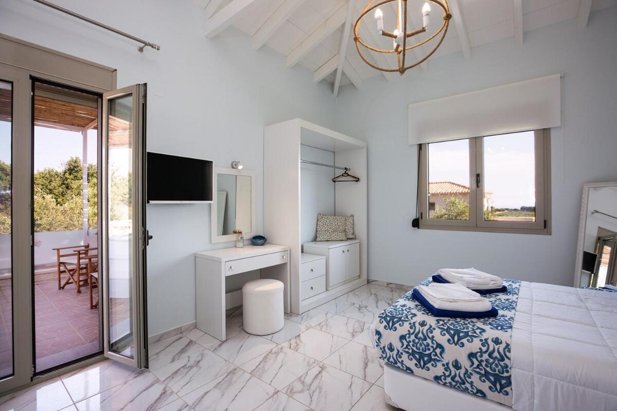 Villa Vera - With Private Heated Pool & Jacuzzi Pangalochori Екстериор снимка