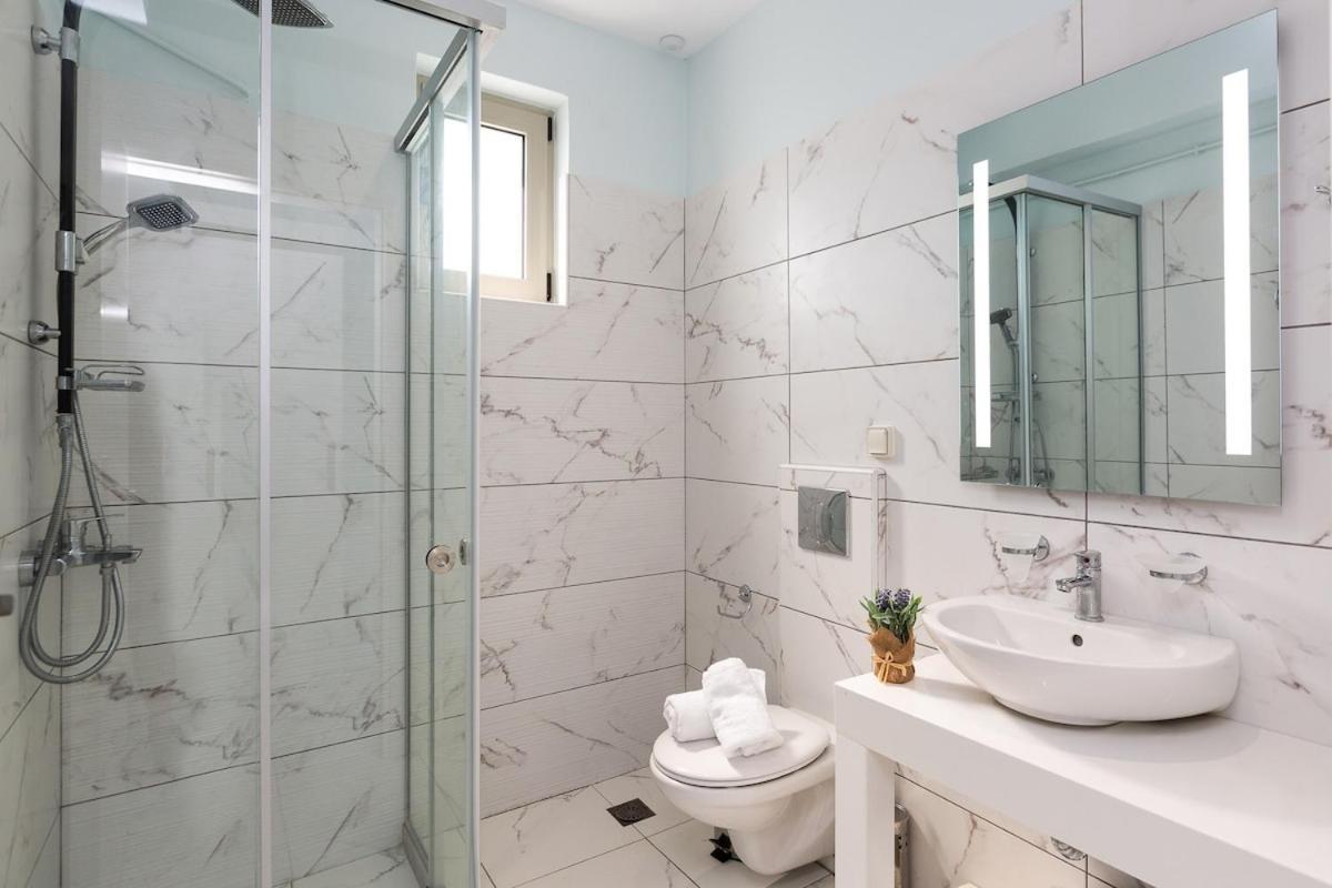 Villa Vera - With Private Heated Pool & Jacuzzi Pangalochori Екстериор снимка