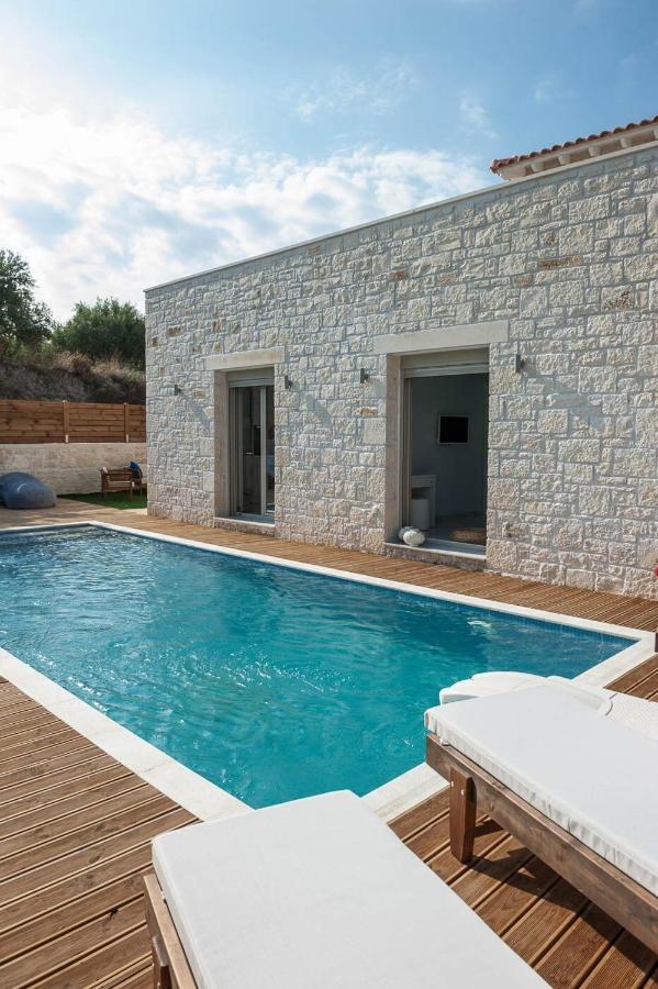Villa Vera - With Private Heated Pool & Jacuzzi Pangalochori Екстериор снимка