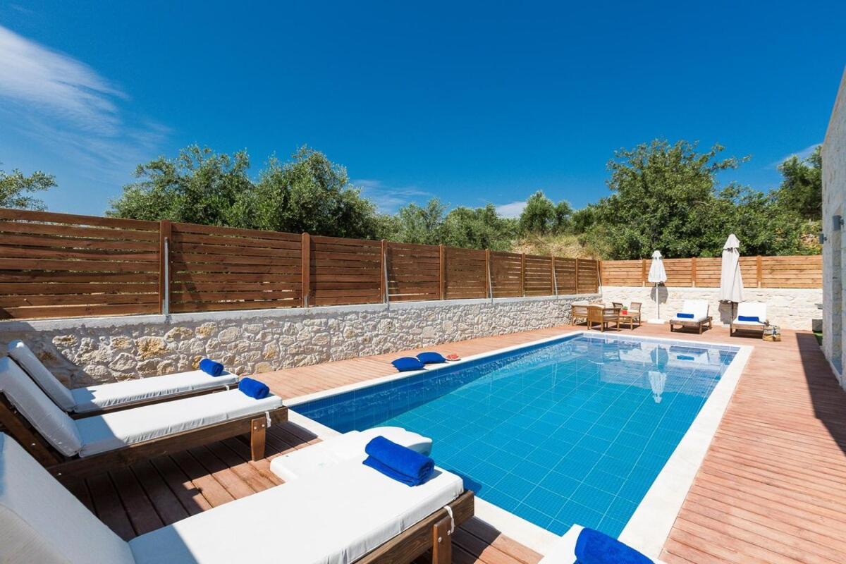 Villa Vera - With Private Heated Pool & Jacuzzi Pangalochori Екстериор снимка